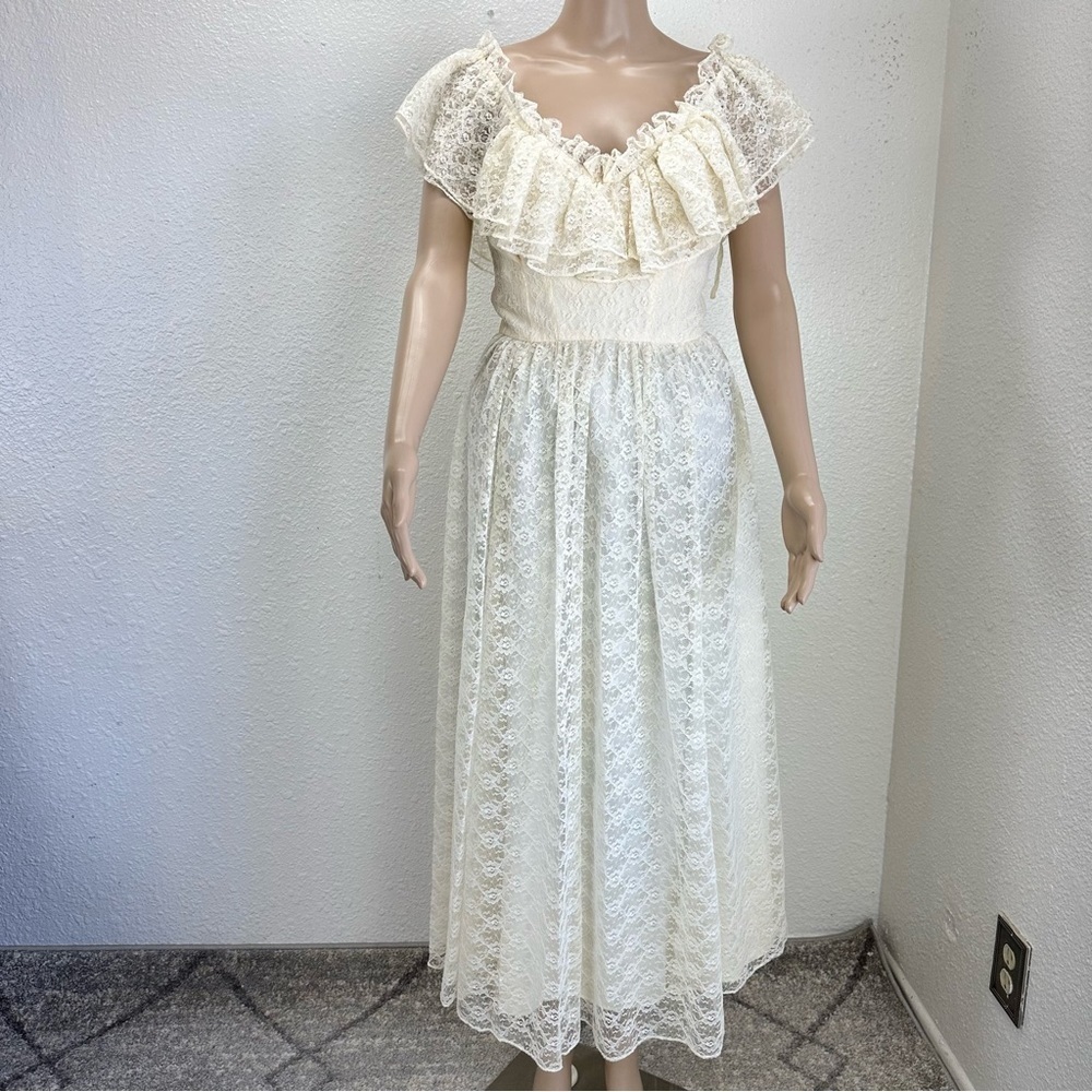 Candi Jones vtg. Lace dress Prairie Cottage Wedding Festival Ruffle regencycore
